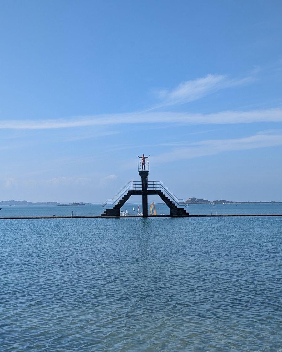 Vinh on the Bon-Secours diving board