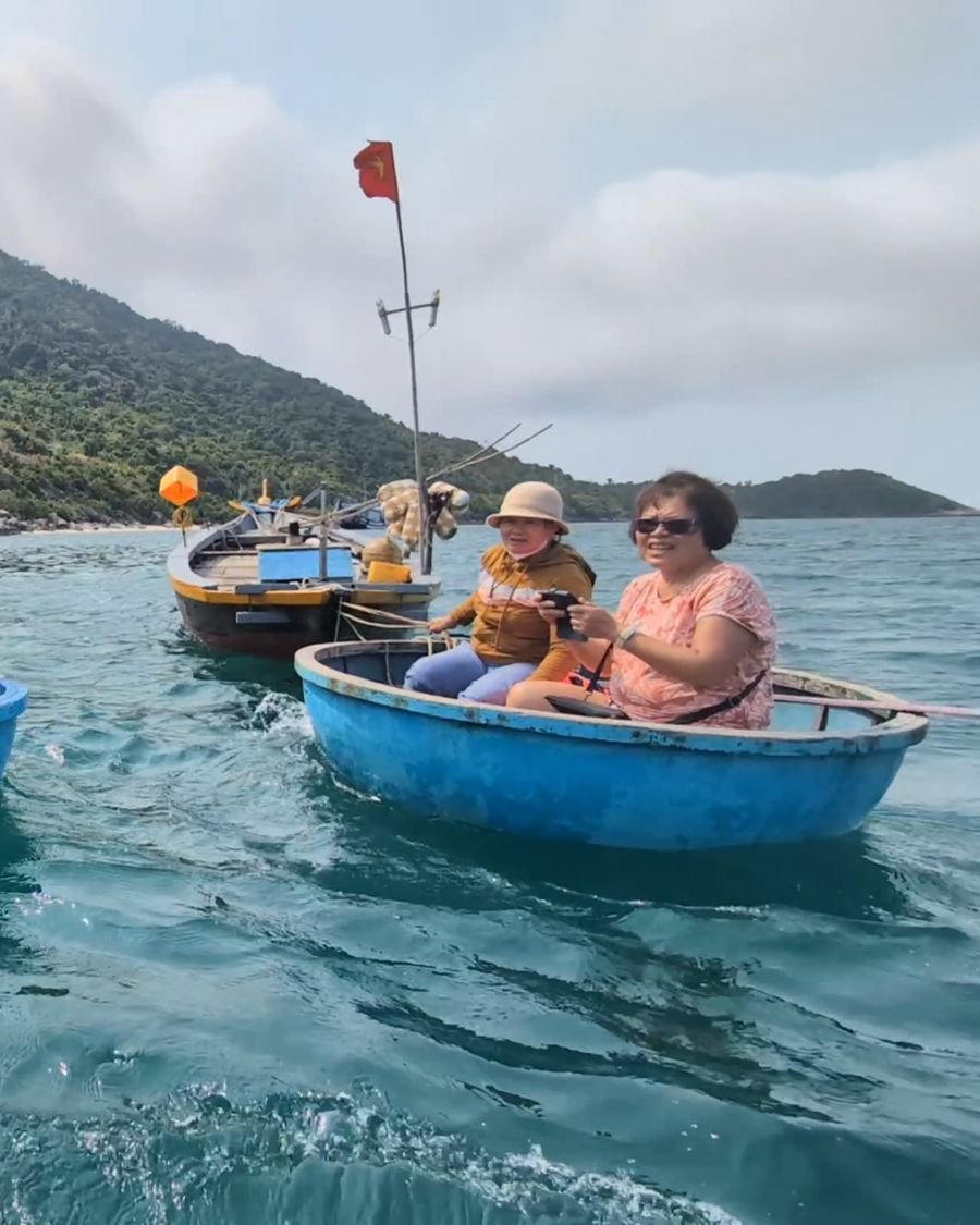 Basket boats off Cham Island